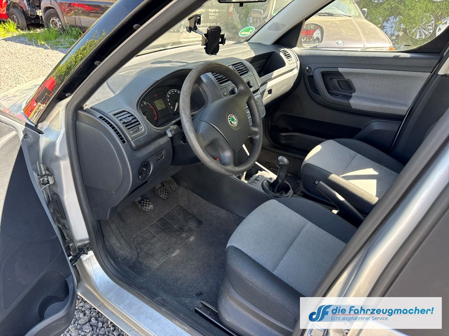 Fahrzeugabbildung SKODA Roomster Plus Edition 1.2 12V HTP *MOTORSCHADEN
