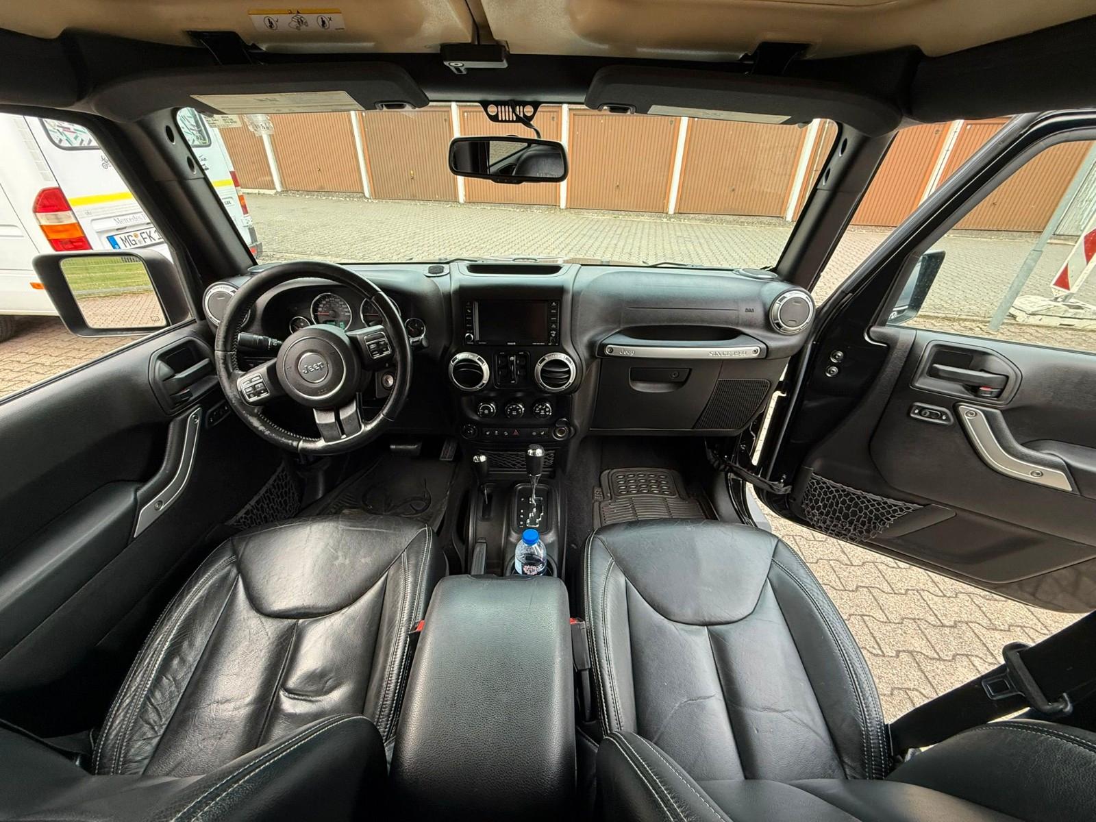 Jeep Wrangler Unlimited Rubicon 3.6 V6 284ch 4x4 - 2 ème main - Carnet entretien - Alpine - Attelage - Non fumeur