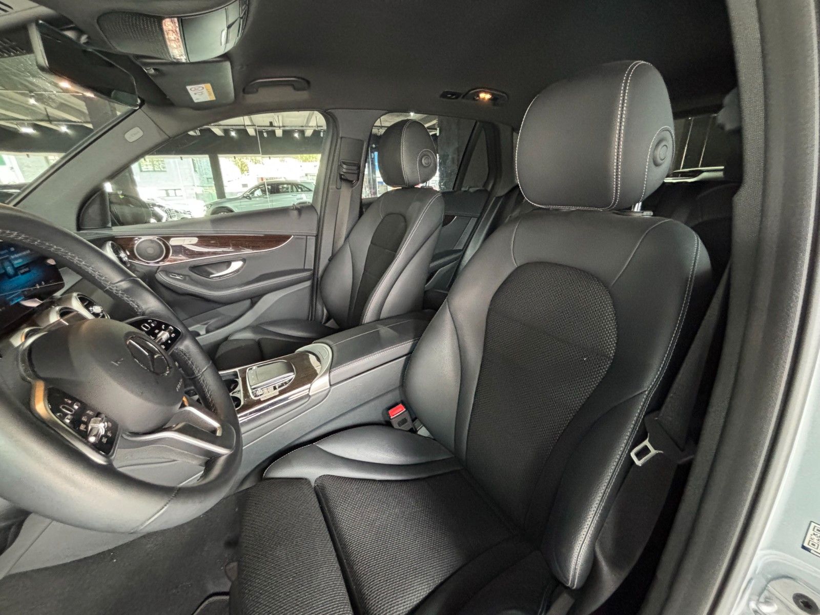 Fahrzeugabbildung Mercedes-Benz GLC 200 4Matic /MULTIMEDIA MBUX/KAMERA/SHZ