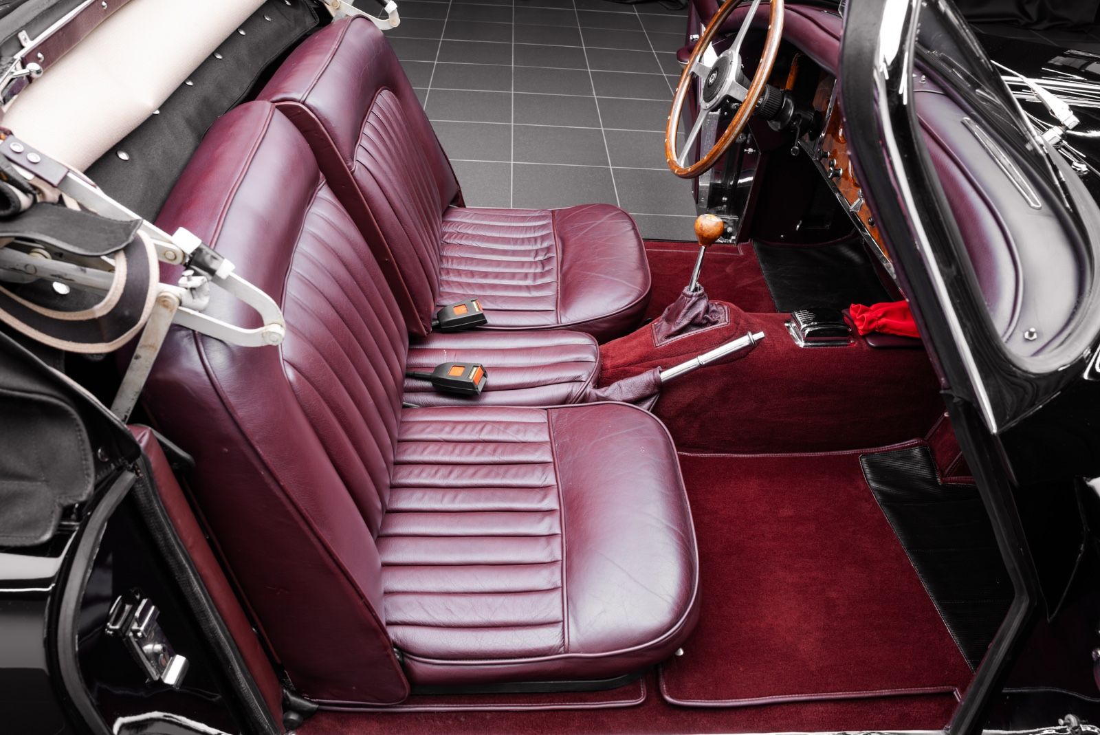 Fahrzeugabbildung Jaguar XK 150 S OTS/TOP/VOLL RESTAURIERT