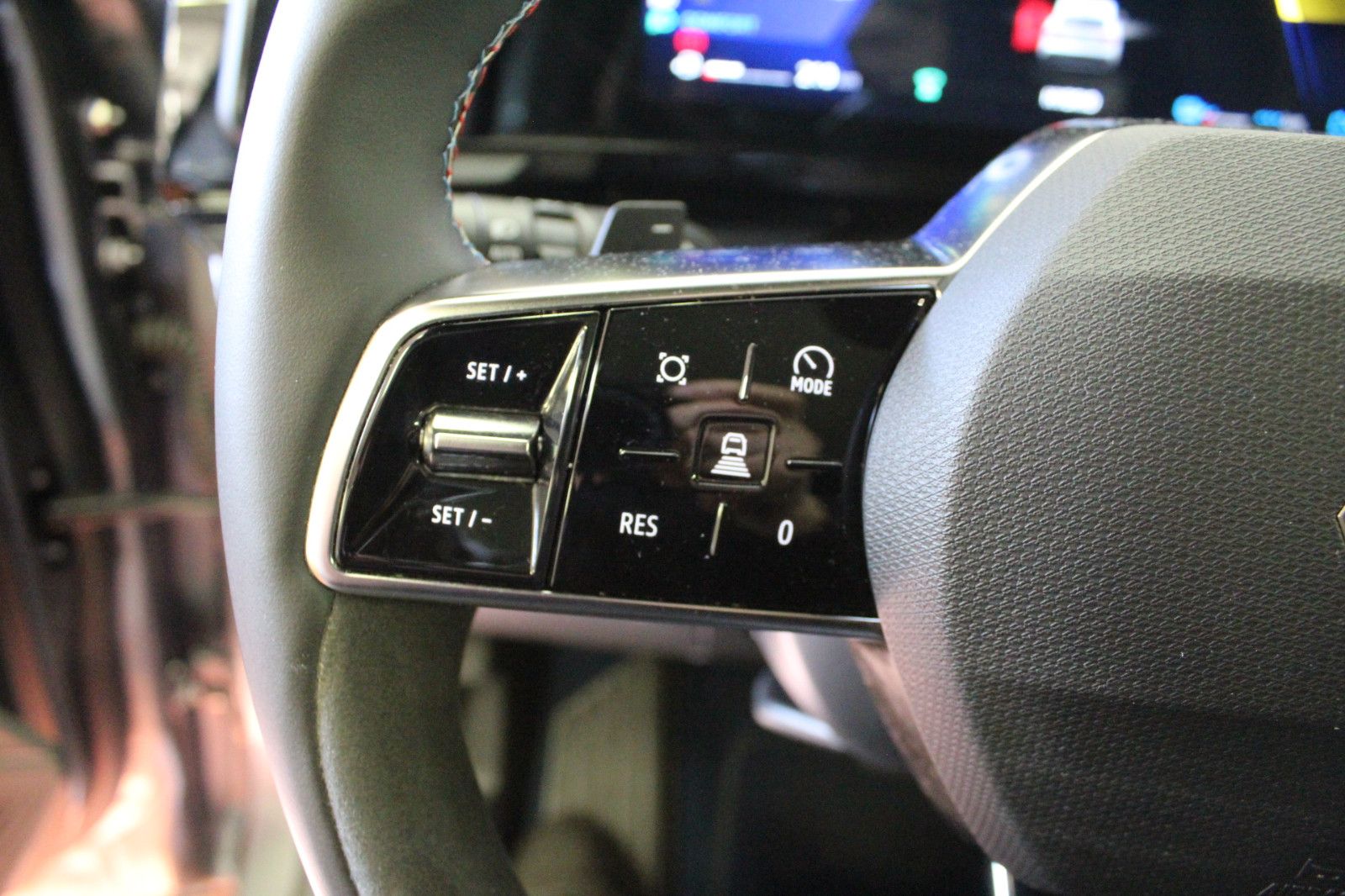 Fahrzeugabbildung Renault Rafale Hybrid E-Tech 4x4 300 PHEV Esprit Alpine