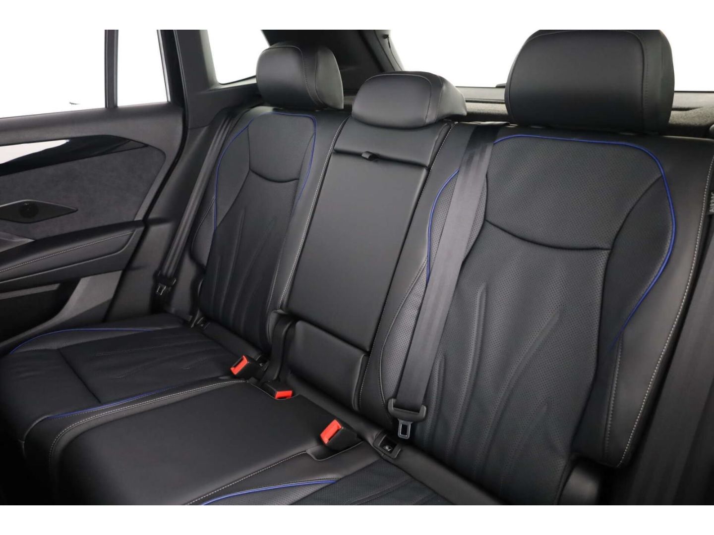 Volkswagen Tiguan - Bild 12