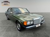 Mercedes-Benz 200 123er     @Schiebedach & Scheckheft@