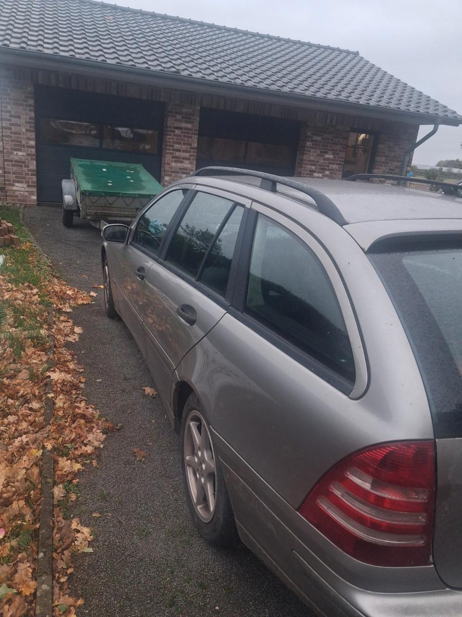 Mercedes-Benz C220 2005 — photo 6