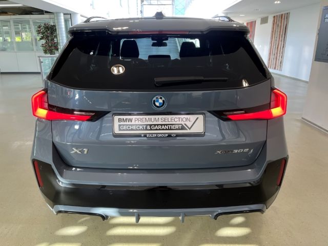 BMW X1 xDrive30e M Sport 19'' Pano el.Aktivsitz HUD foto 5