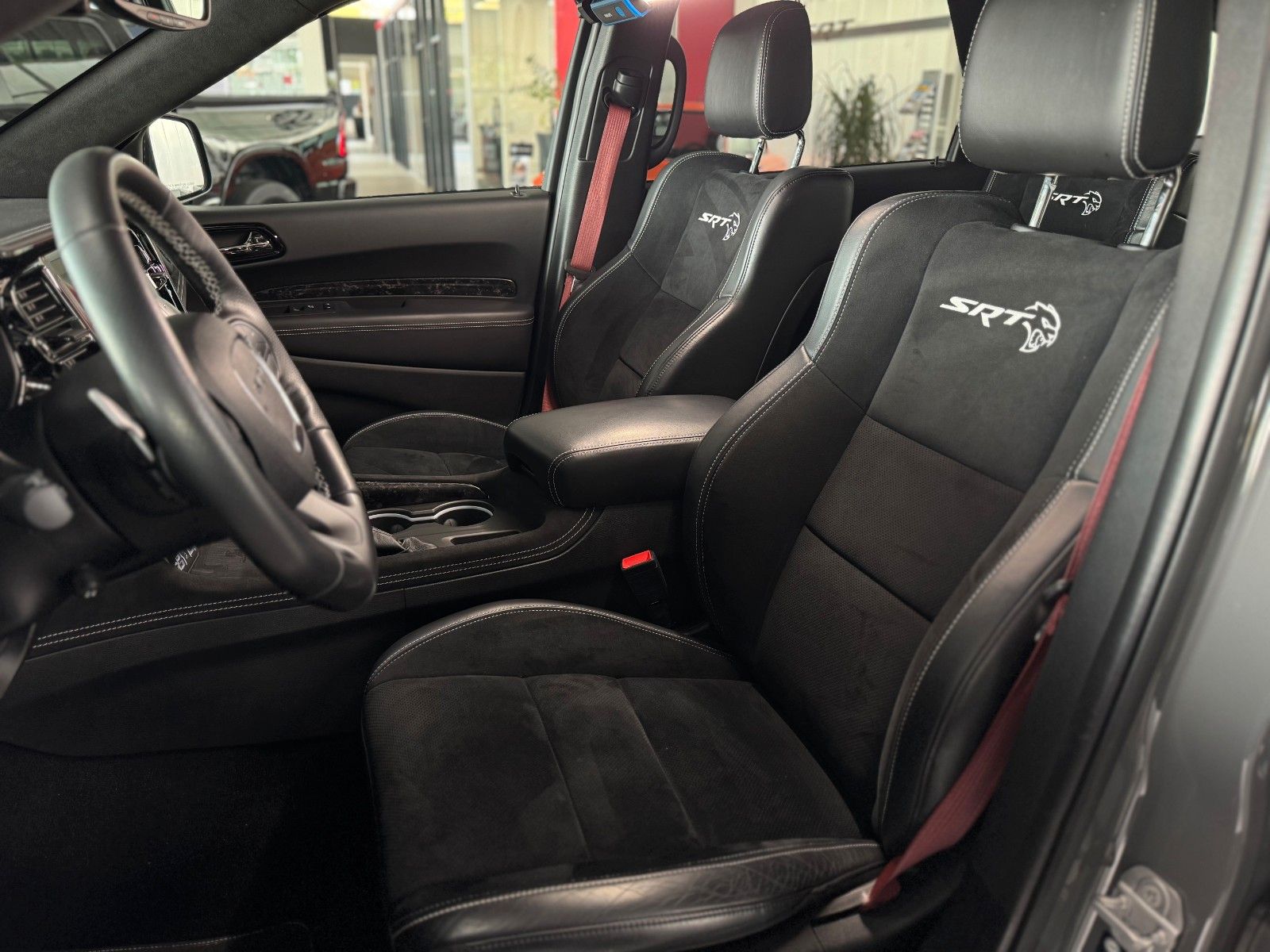 Fahrzeugabbildung Dodge Durango SRT Hellcat 6,2l Black Premium NAP-AGA