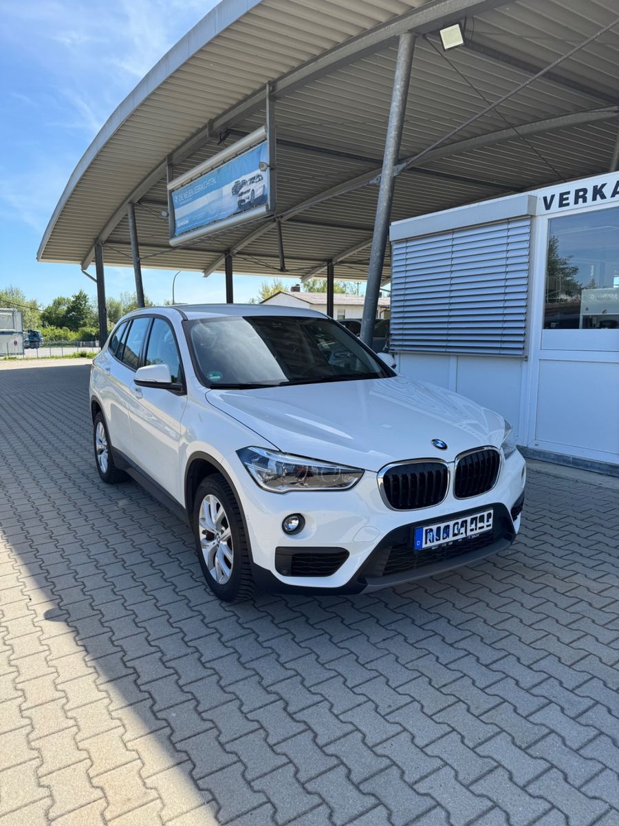 BMW X1 xDrive20d Advantage 1. Hd. AHK, Kamera, Leder