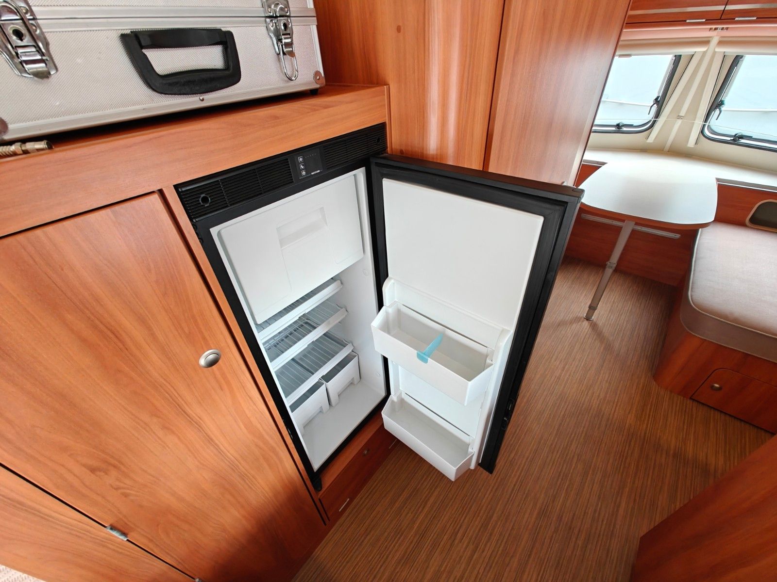 Fahrzeugabbildung HYMER / ERIBA / HYMERCAR Touring Troll 535 GT - Autark, Combi 4, TV -