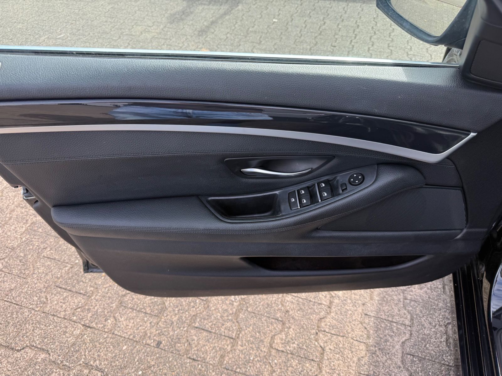 Bmw 530d xDrive Touring "Leder-Navi-Automatik" – Bild 9
