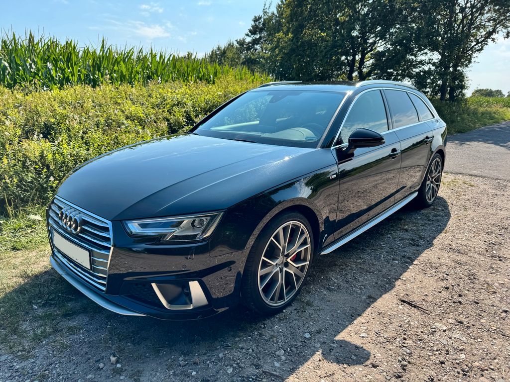 Image of Audi A4