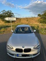 BMW Unfallfrei 1.16i Automatik Voll Ausstattung  - BMW 116 mit Benzin-Antrieb: Limousine, Klimaautomatik