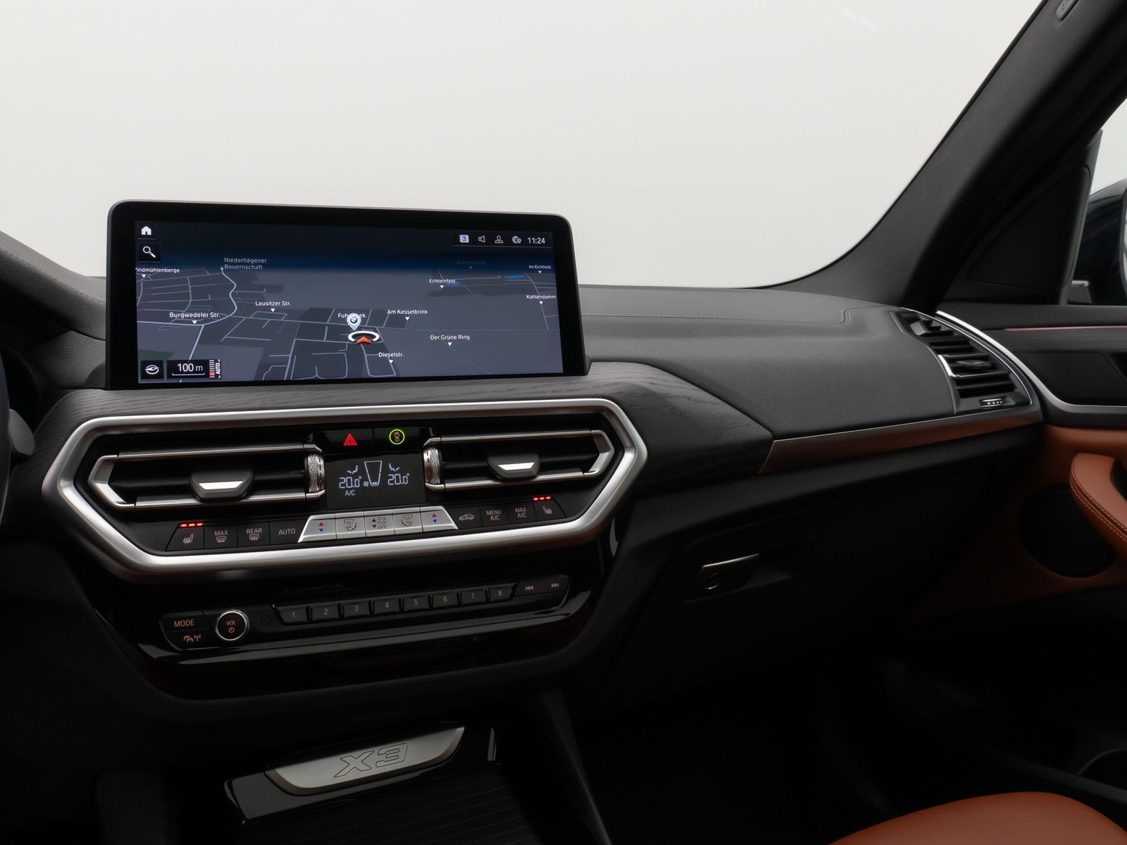 Fahrzeugabbildung BMW X3 xD30i M Sport Panorama Laser Kamera HUD HiFi