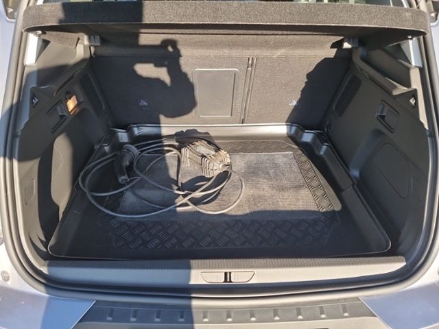 Fahrzeugabbildung Opel Grandland X 1.6 l LED SHZ KEYLESS NAVI 360-KAMER