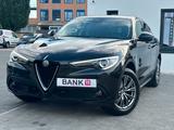 Alfa Romeo Stelvio Q4/2.2 TD/XENON/AHK/SHZ/AUTOM./KAMERA- - Alfa Romeo Gebrauchtwagen in Mönchengladbach