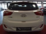 Hyundai i30  BLUETOOTH  KLIMAAUTO SITZHEIZUNG - Hyundai i30: Kleinwagen