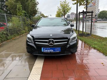 Mercedes A 220 - 2