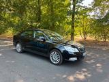 Skoda Octavia  - Skoda Octavia aus 2012 mit Diesel-Antrieb: Limousine