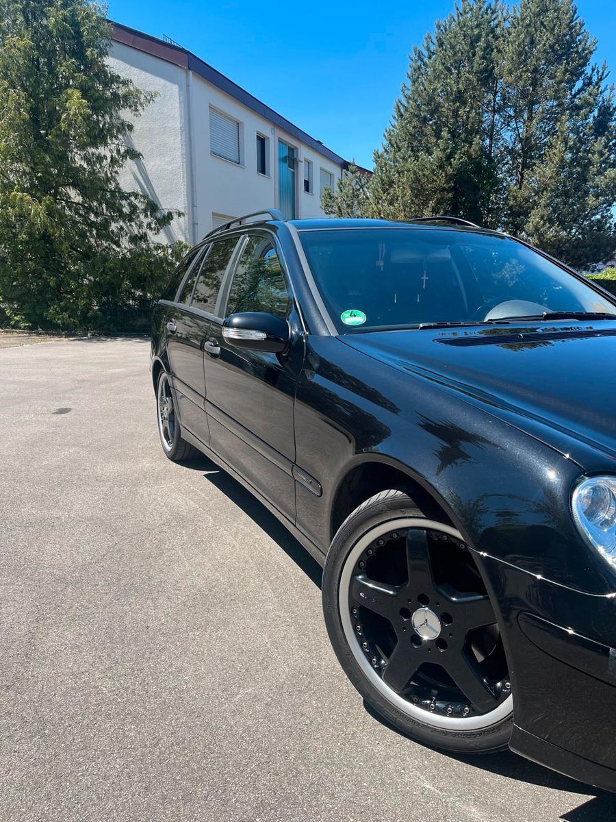 Mercedes-Benz C220 2004 — photo 9