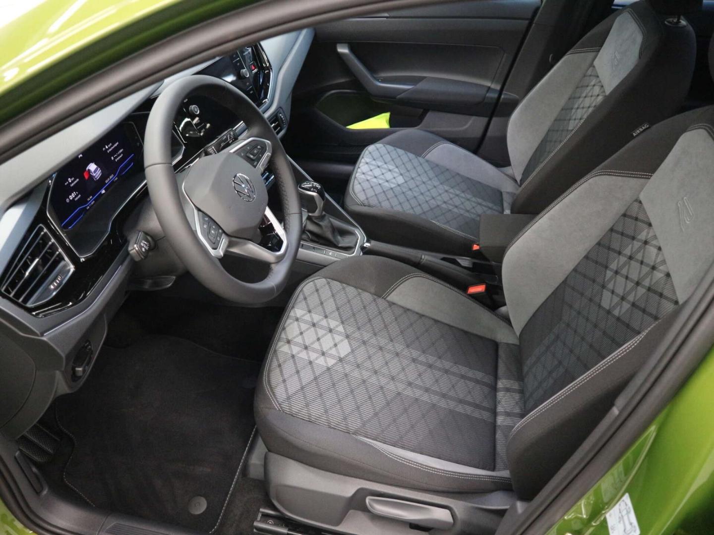 Volkswagen Taigo 1.0 TSI R-Line Black Style DSG AHK/Matrix, миниатюра 4