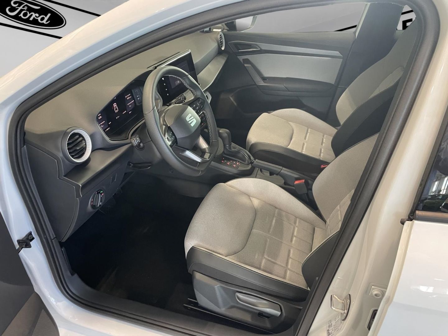 Fahrzeugabbildung SEAT Ibiza 1.0 TSI 85 kW FR Navi Digitales Cockpit LE