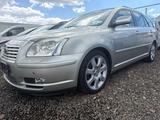 Toyota Avensis Kombi 2.0 Executive Xenon Automatik TÜV - Toyota Avensis aus 2005: Kombi