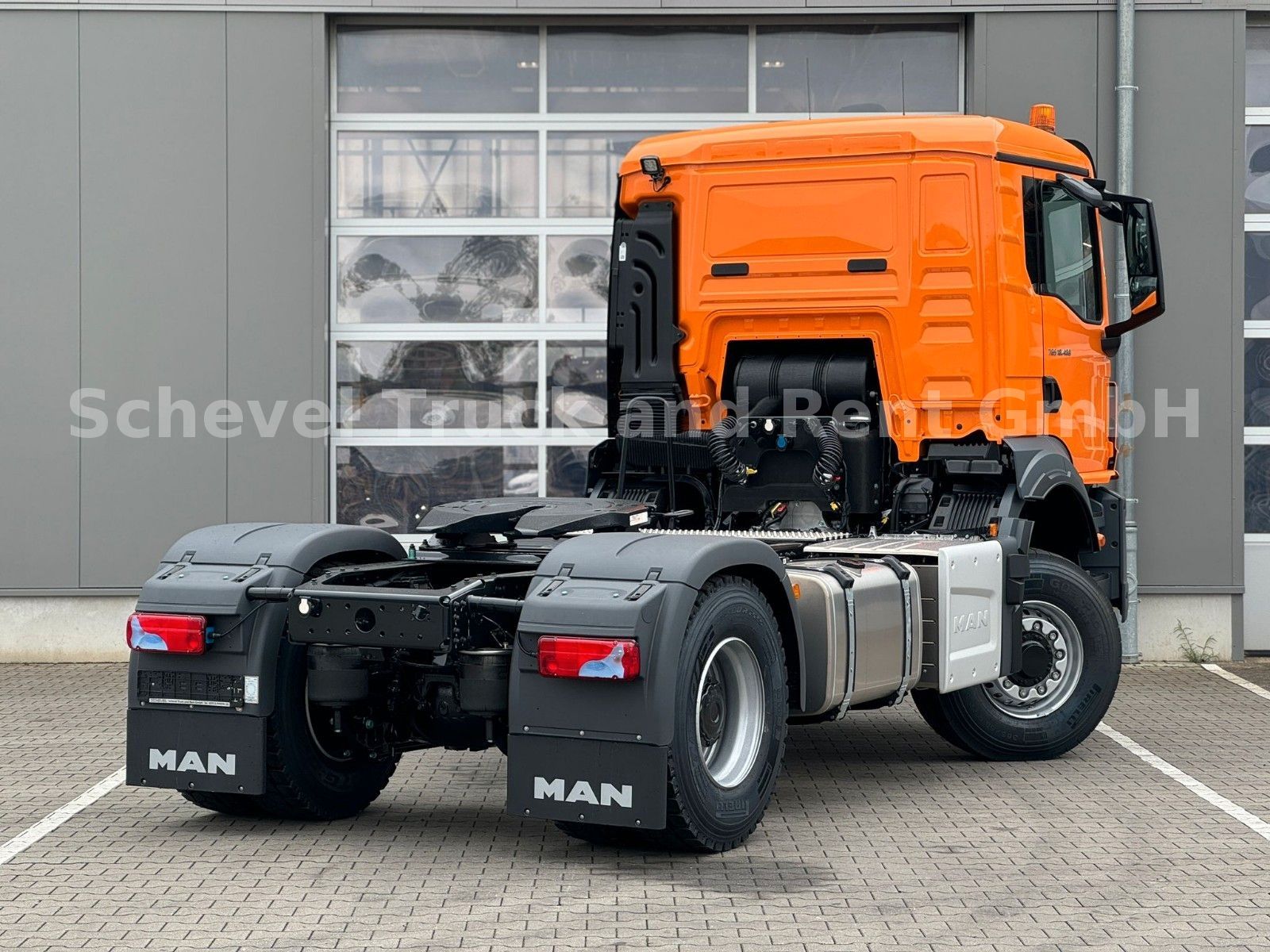 Fahrzeugabbildung MAN TGS 18.480 BL SA 4x2H mit Hydraulikvorbereitung