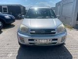 Toyota RAV 4 2.0 4x4 - gebrauchte Toyota RAV 4 aus dem Jahr 2002