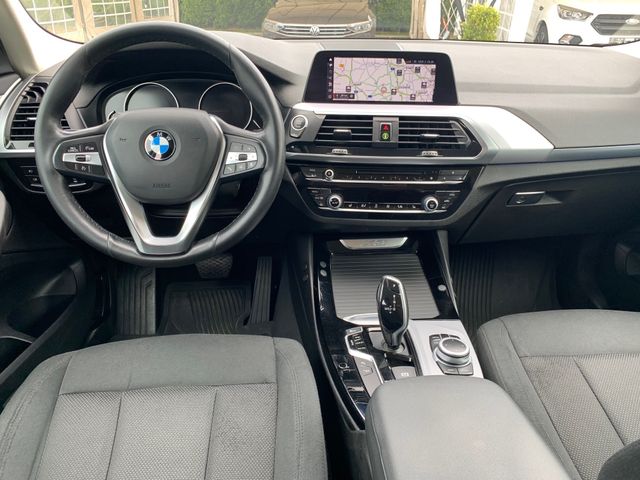 Fahrzeugabbildung BMW X3 xDrive 20d Advantage+6d-TEMP+LED+Navi+PDC