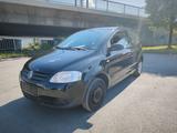 Volkswagen VW Fox 1.2  TÜV neu  97.000 km  Schiebe... - Volkswagen Fox: 1.0