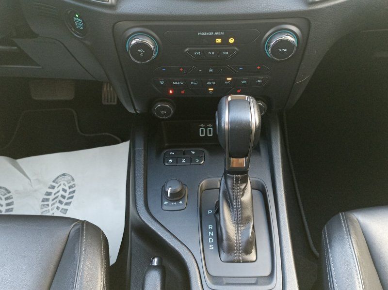 Fahrzeugabbildung Ford Ranger 2.0 TDCi Panther Limited 4x4 DoKa