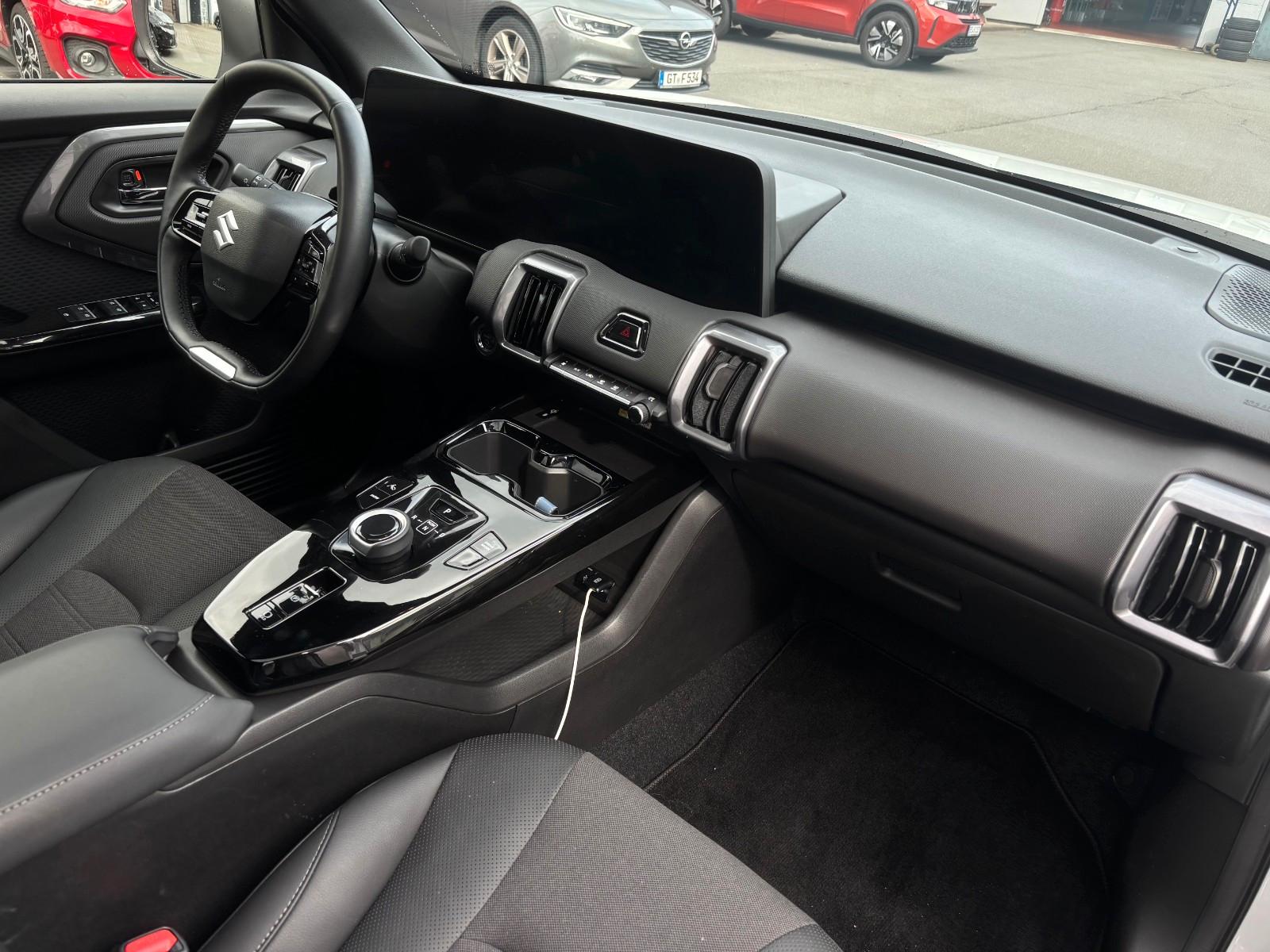 Suzuki e Vitara Comfort+ /360' Kamera/Panorama/LED