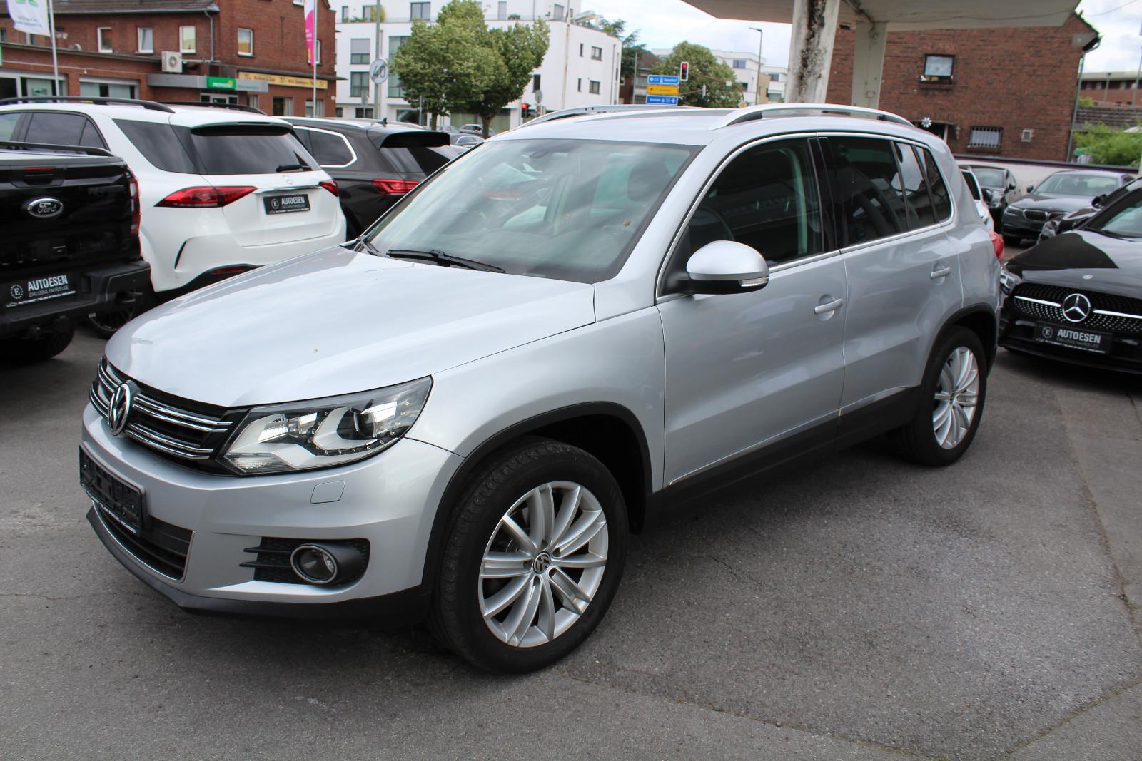 Volkswagen Tiguan 2.0 TDI DSG 4MOTION Sport+NAVI+XENON+AHK