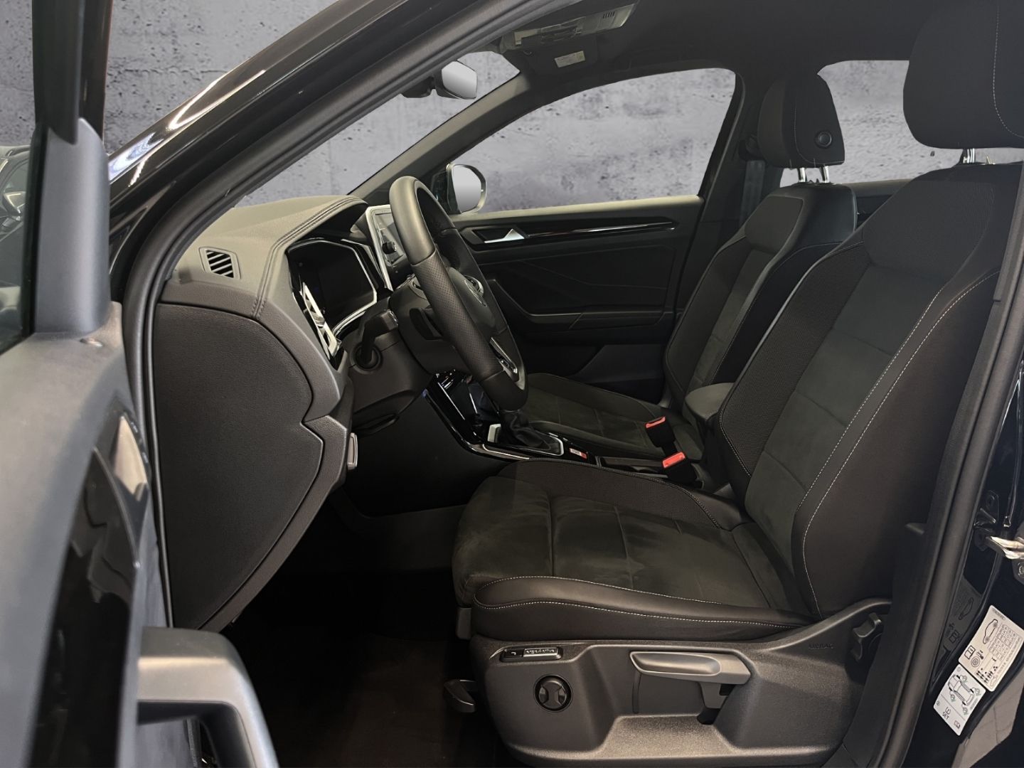 Volkswagen T-Roc - Bild 8