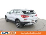 BMW X2 sDrive 18i Aut.*NAVI*TEMPO*LED*CAM*SHZ*PDC* - silberne BMW X2