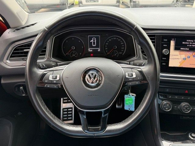 Fahrzeugabbildung Volkswagen T-Roc IQ Drive 116PS PDC/Navi/SHZ/AHK!