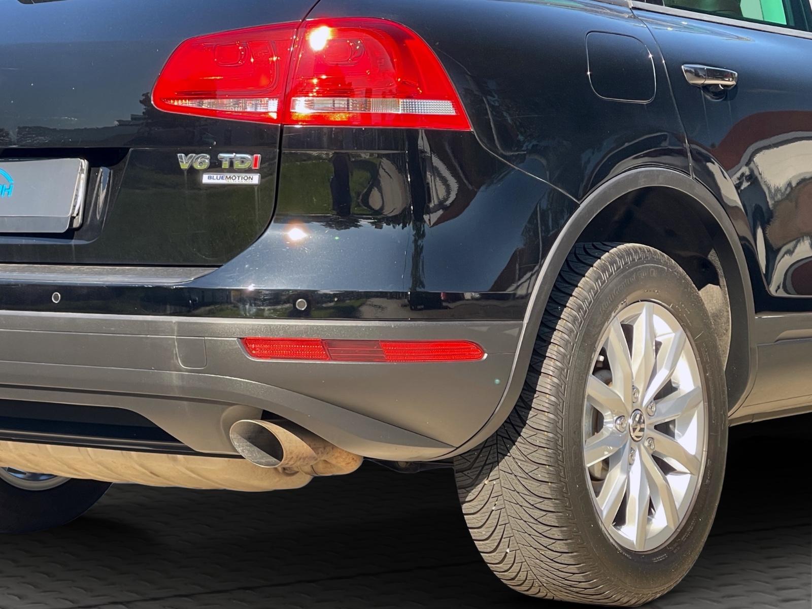 Volkswagen TOUAREG V6 TDI 4 MOTION LEDER PANORA SCHECKHEFT