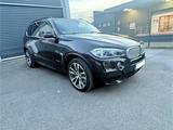 BMW X5 xDrive 50 i M-Packet*Vollausstattung*Panomara - BMW X5 in Bochum