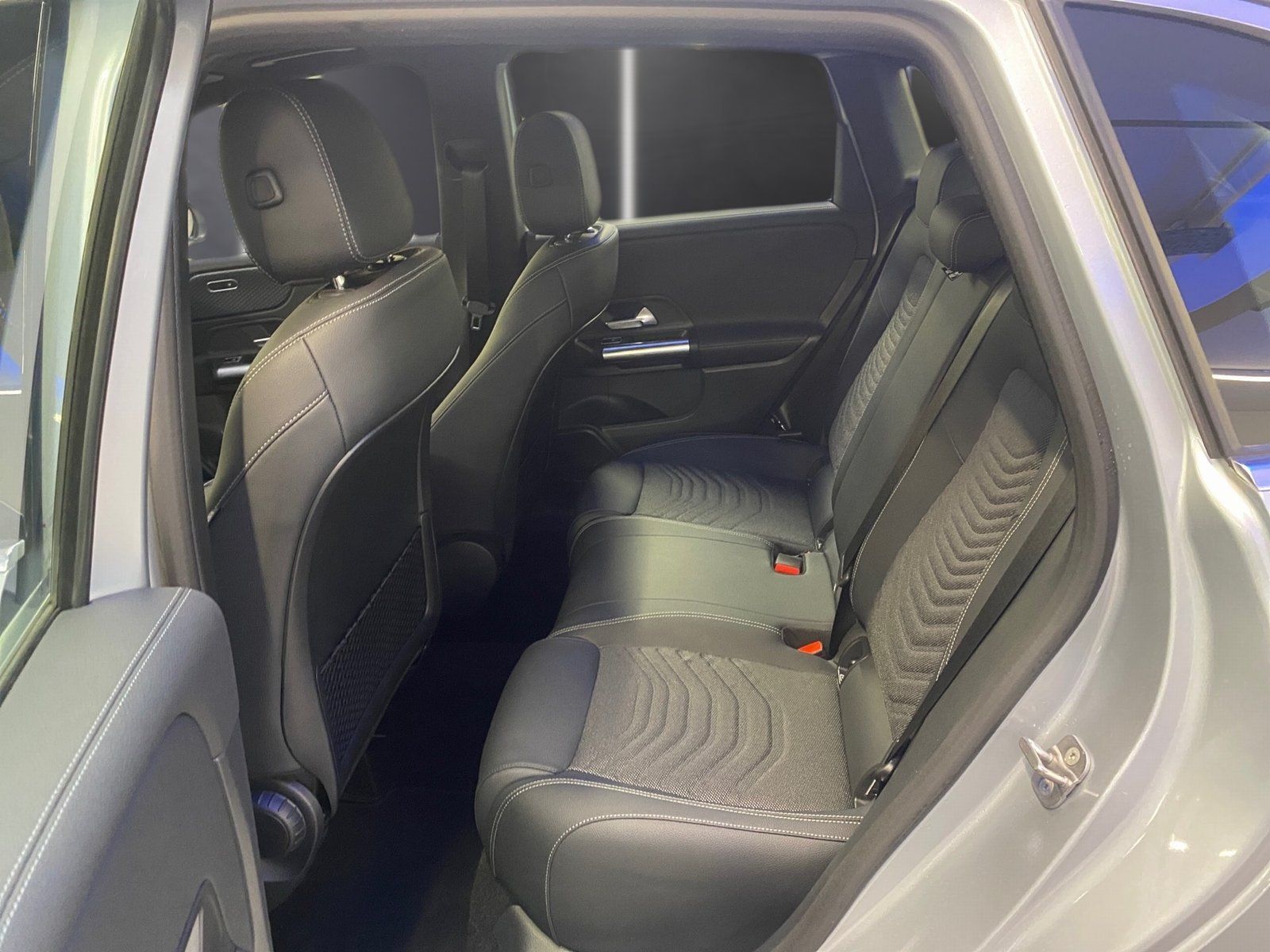 Fahrzeugabbildung Mercedes-Benz B 200 Progressive*Panorama*LED*Kamera*EasyPack*