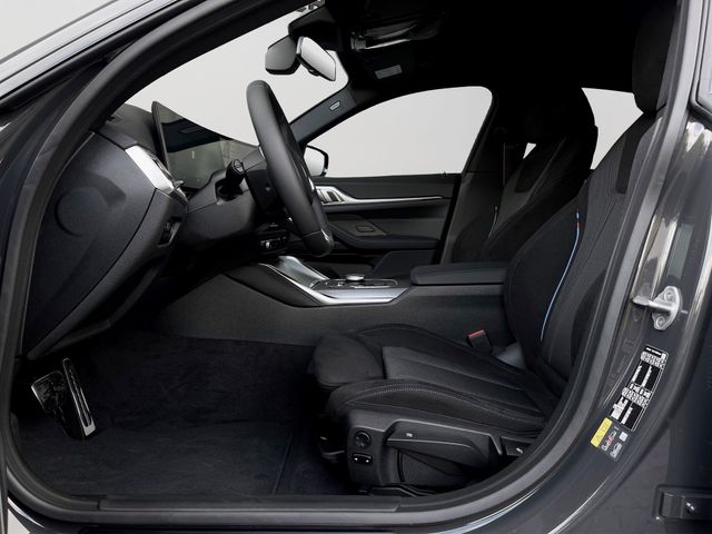 Foto Nummer 9: BMW i4