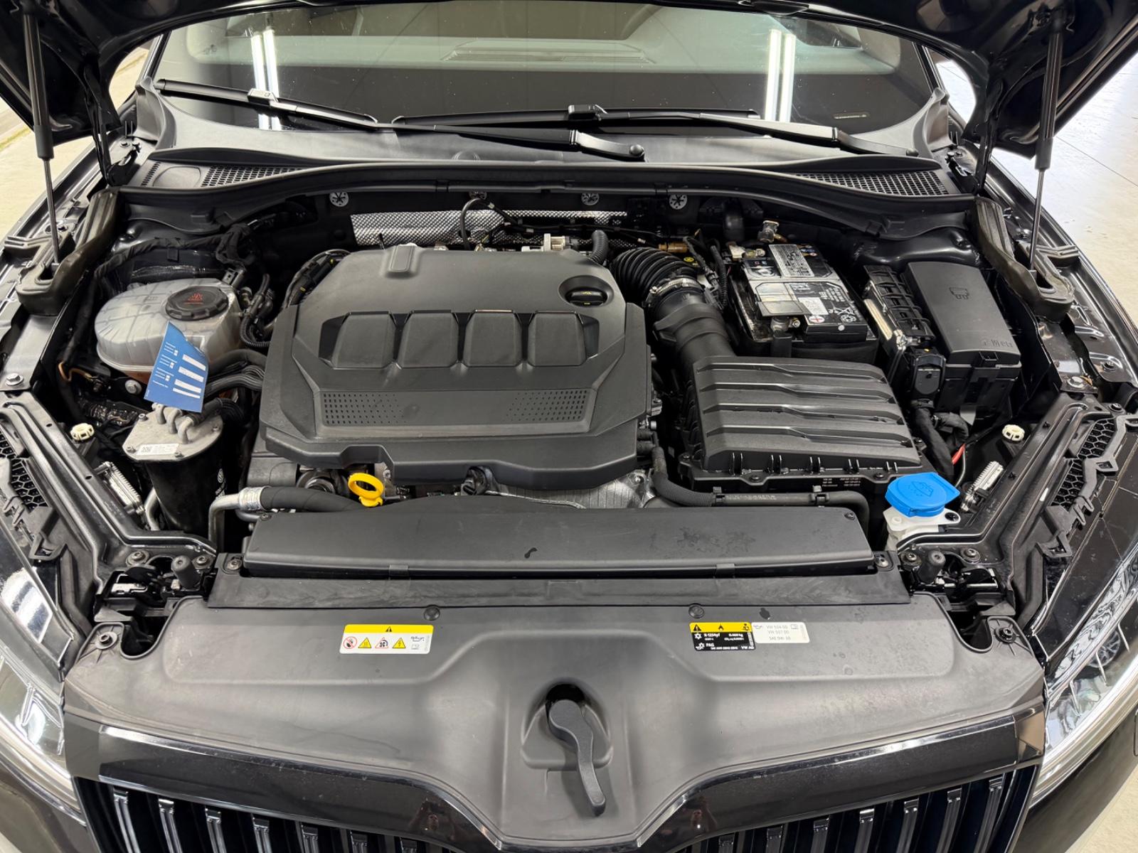 Skoda Superb Combi Sportline*AHK*Virtual*Amundsen