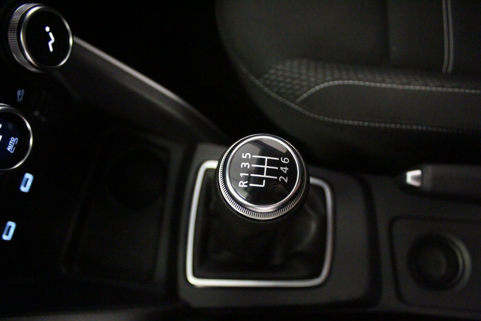 Fahrzeugabbildung Dacia Duster TCe130 *Prestige *Navi*Sitzhzg*Kamera
