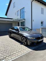 BMW 435d xDrive Coupé M Sport Automatik M Sport - graue BMW 435