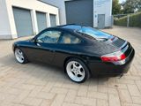 Porsche 996 Carrera Coupé Carrera - Porsche: Beige, Leder
