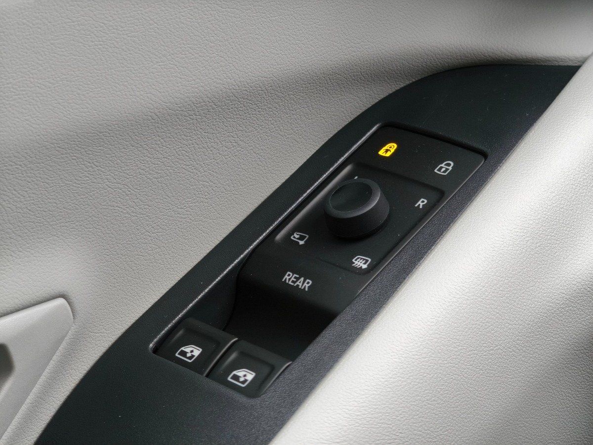 Ford Explorer - Bild 12