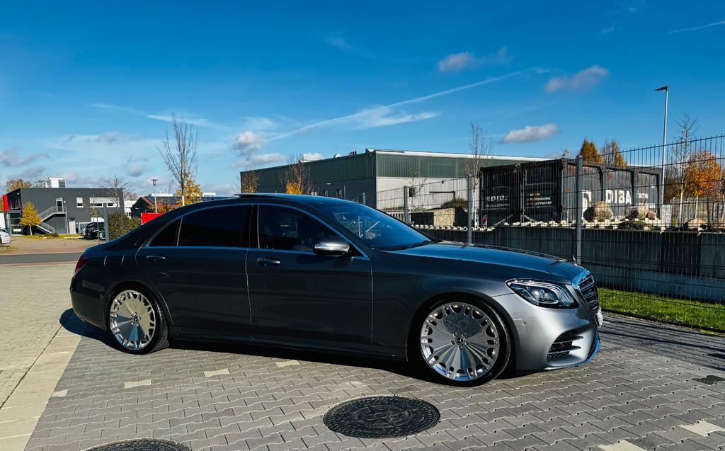 Mercedes-Benz S 560