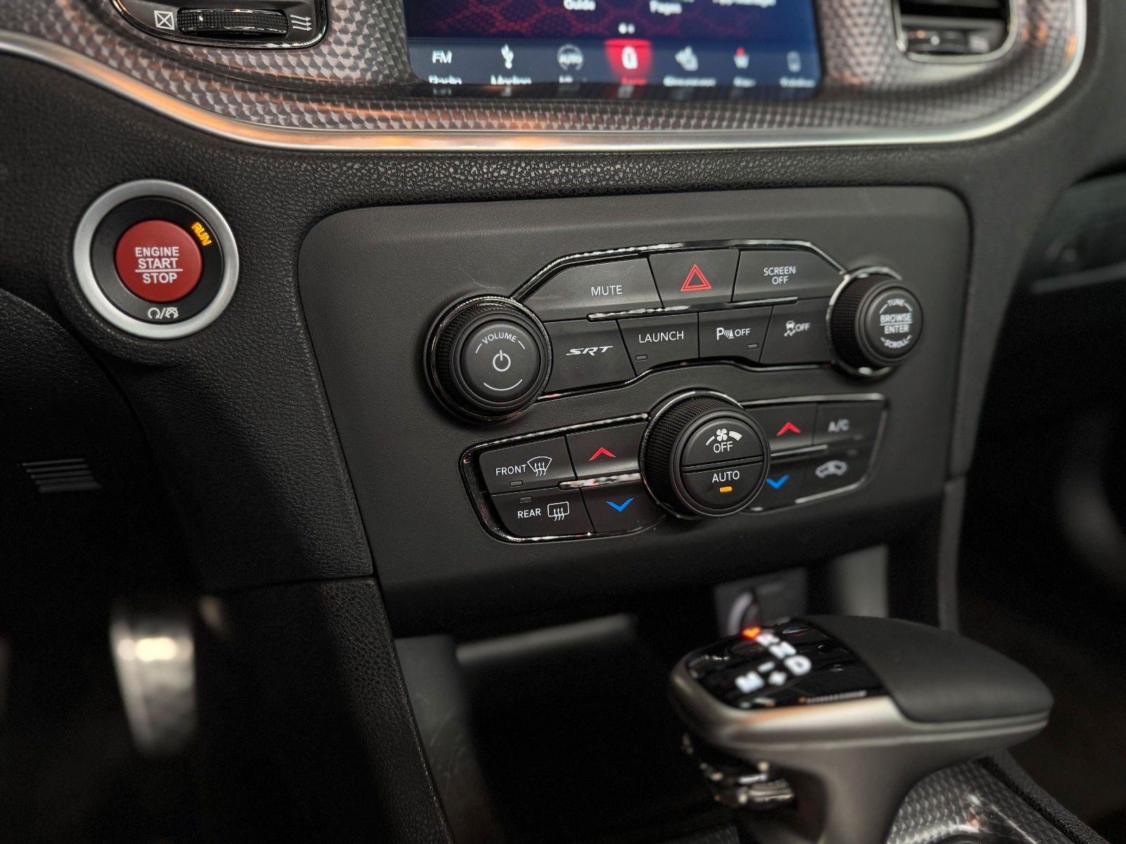 Fahrzeugabbildung Dodge Charger 6.2 SRT Hellcat  "Adaptive Dämpfer NAVI"