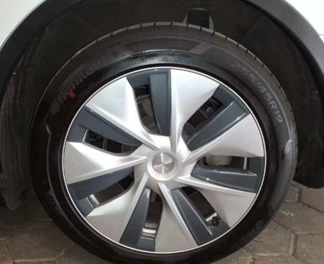 Tesla Model Y Basis RWD 93,3 SOH Shanghai 4xShz foto 9