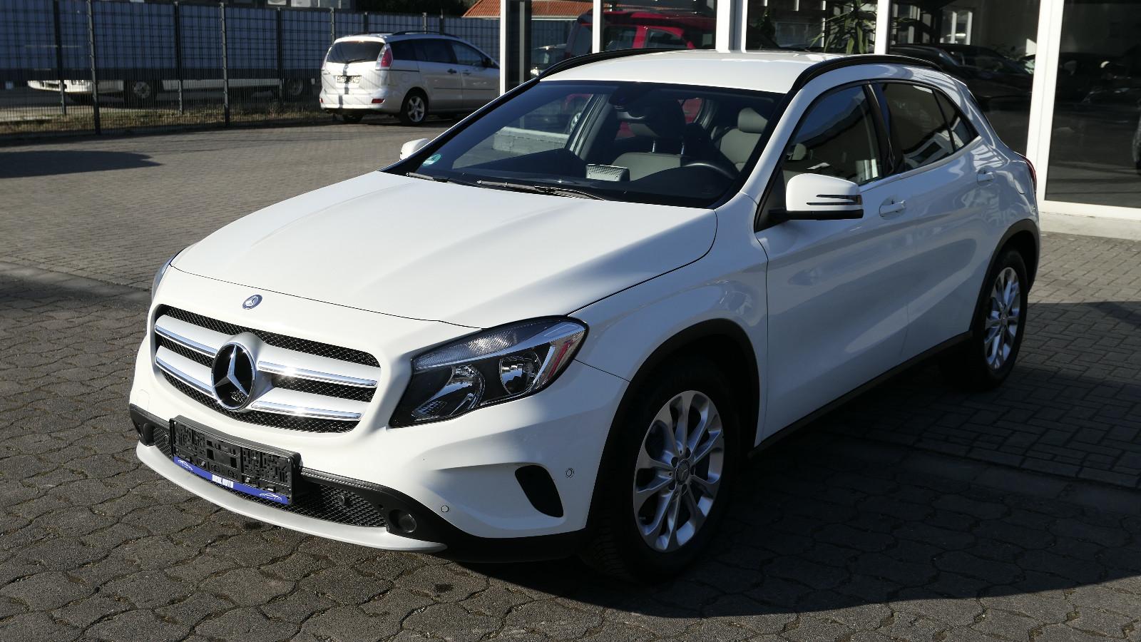 Mercedes-Benz GLA 200 Navigation/PDC/Tempomat/Sitzheizung