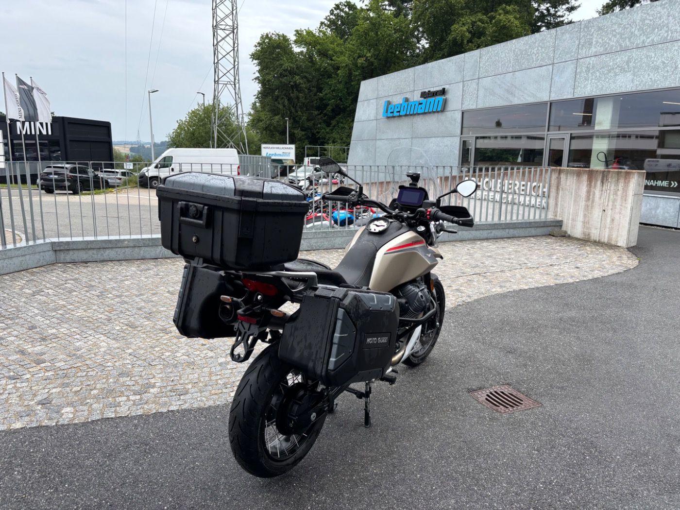 Fahrzeugabbildung Moto Guzzi V 85 TT Travel
