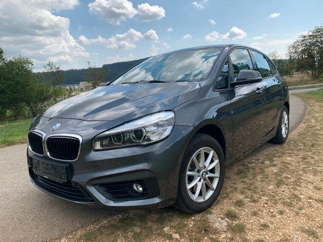 BMW 220 Active Tourer 220d xDrive Advantage A Ad...